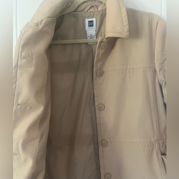 GAP Raincoat - Picture 4 of 9